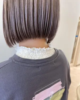 ショート カラー 🍀自然＆長持ち♪ 縮毛矯正の匠✨️のヘアスタイル