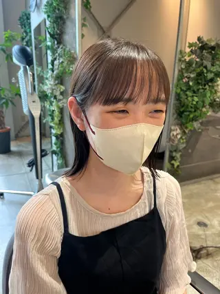 ミディアム 西崎 満里奈のヘアスタイル