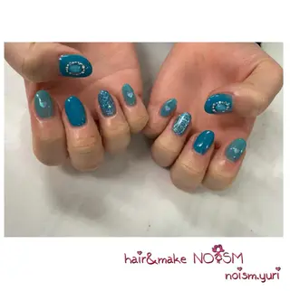 ネイル マツエク・マツパ 指名支持率NO.1 スタイリストのヘアスタイル