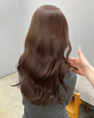 ロング カラー Henrietta  自由が丘所属・ベージュ/ブリーチ無 し/透明感/yukiのヘアスタイル