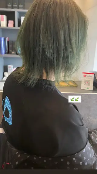 ミディアム カラー GiseL アンリのヘアスタイル