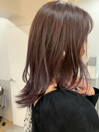 ミディアム 斉藤 未佳のヘアスタイル