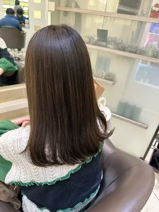セミロング カラー ヘアアレンジ タイトボブ個性派カラ ーAKANEのヘアスタイル