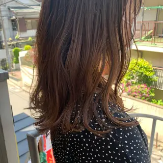 ミディアム MARU レイヤー/パーマのヘアスタイル