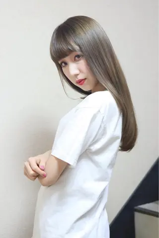 ロング 透明感カラー・ 髪質改善🩵イケダのヘアスタイル