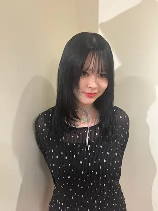 ミディアム mao /HUI金山のヘアスタイル