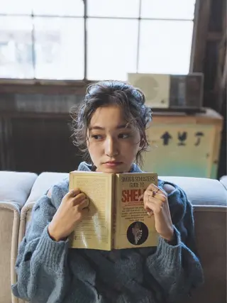 ミディアム 井上 ほのかのヘアスタイル