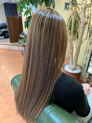 ロング 石井 佑樹のヘアスタイル