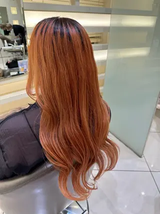 ロング カラー タイトボブ個性派カラ ーAKANEのヘアスタイル