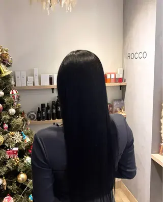 ロング ROCCO saraのヘアスタイル