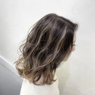 ミディアム カラー 失敗したくない人へ ハイトーン美容師のヘアスタイル