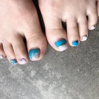 ネイル casita（カシータ）所属・thrush nailsのネイルデザイン