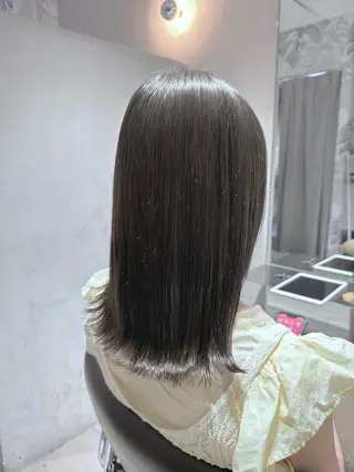 セミロング ハイレイヤー/ウルフ 吉田ジョウのヘアスタイル