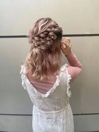 セミロング 秋元 利央のヘアスタイル