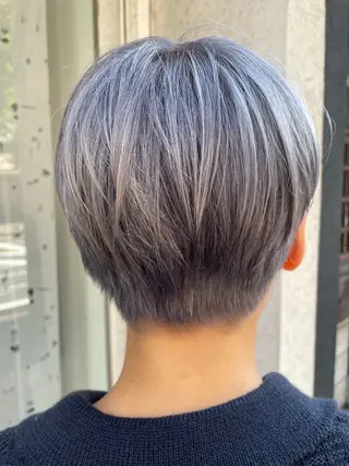 ショート カラー CoCooN 店長 さのえみのヘアスタイル