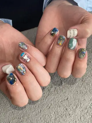 ショート m kaori𓃟のネイルデザイン