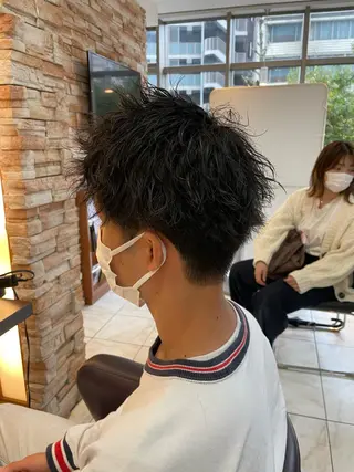 ショート カラー パーマ ヘアアレンジ メンズ キッズ ネイル マツエク・マツパ アイブロウ 木下 修兵のヘアスタイル