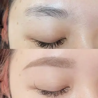 アイブロウ plume eyelashのネイルデザイン