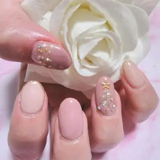 ネイル エステとネイル ローズコンフォートのネイルデザイン