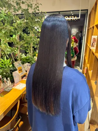 セミロング afloatkobe所属・美髪/髪質改善 川口凌弥のヘアスタイル