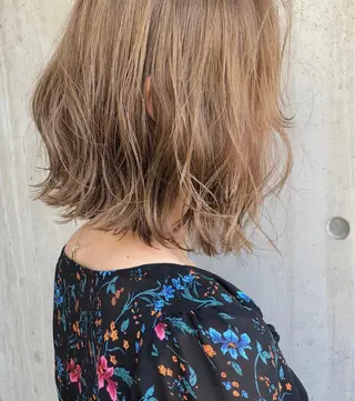 ミディアム Trip 大名🌟 ブリーチなしカラーのヘアスタイル