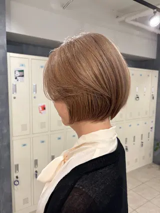 ショート カラー ハイライトカラー/ ハイトーン🍀白石のヘアスタイル