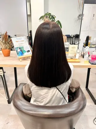 セミロング 光を纏うツヤ感ロング Natsuki🪽のヘアスタイル