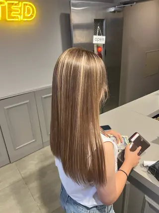 ロング カラー ヘアアレンジ 💎韓国/ レイヤー カット/ 暖色🫧のヘアスタイル