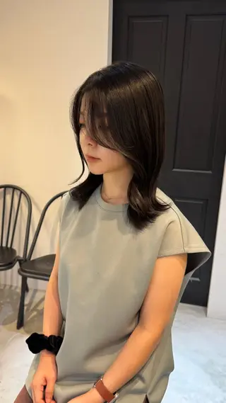 ミディアム カラー 華奈/オリーブ/ ベージュ/抜け感🥣のヘアスタイル