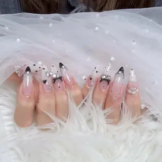 ネイル ENsalon AKIRAのネイルデザイン