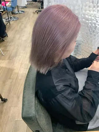 ミディアム カラー レイヤー/顔周り /AKARIのヘアスタイル