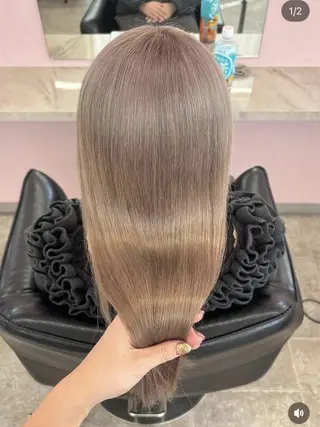 ロング MATTY rioのヘアスタイル