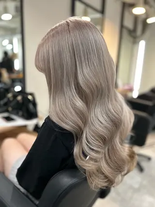 カラー LAFF Honokaのヘアスタイル