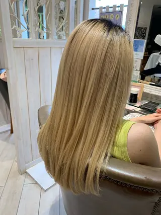 カラー 坂口 月陽のヘアスタイル