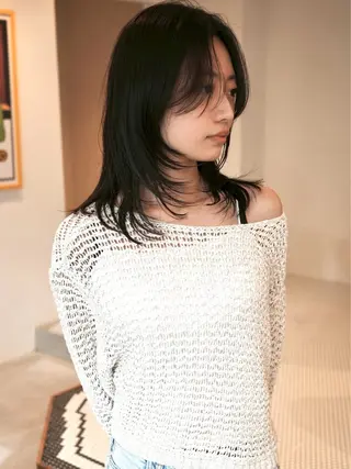 ミディアム (h)wim ウィムのヘアスタイル