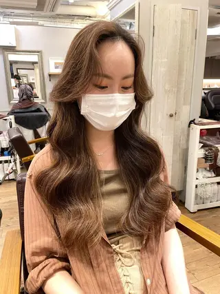 ロング カラー SALOWIN 新宿三丁目EAST所属・韓国レイヤー🇰🇷 layercut✂️のヘアスタイル