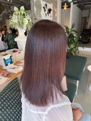 セミロング 井手上 陽菜のヘアスタイル