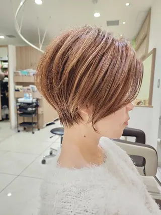 ショート カラー 中村 和貴のヘアスタイル