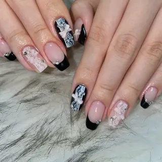 ネイル Roi〈ロワ〉 Reikaのネイルデザイン