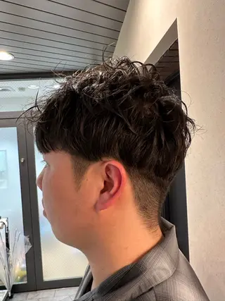 メンズ 市川透明感カラー &パーマ美容師Kaiのヘアスタイル