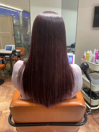 セミロング 頭から整える美容師 松田のヘアスタイル