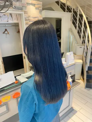 ロング 佐久間 成恵のヘアスタイル