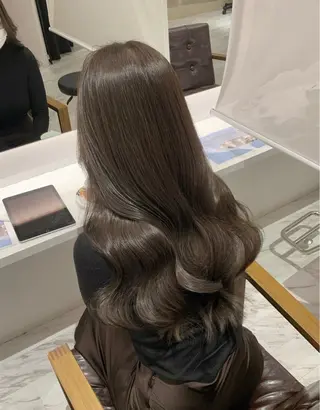 ロング カラー こやま さなのヘアスタイル