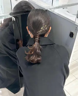 セミロング ヘアアレンジ くすみカラー🏹🤎 Tsukinaのヘアスタイル