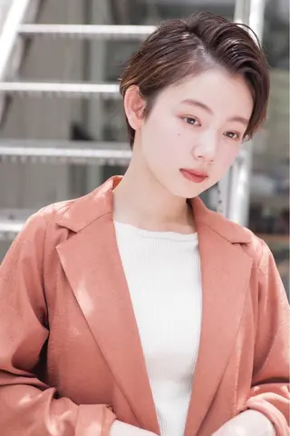 ショート カラー サイエンスアクア/艶 髪/レイヤー/清水のヘアスタイル