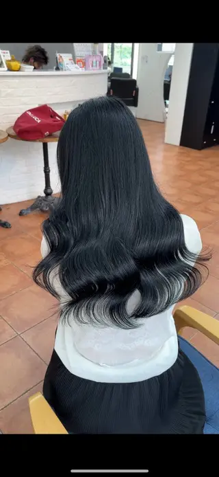 ロング カラー JEWIL SHIBUYAのヘアスタイル