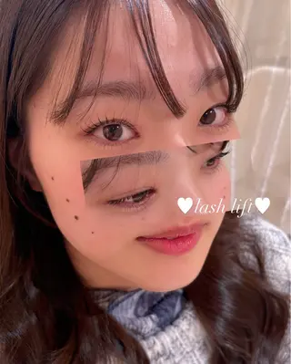 マツエク・マツパ chic  有山 美瑠のヘアスタイル