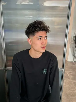 ショート パーマ メンズ モチヅキ タツキのヘアスタイル