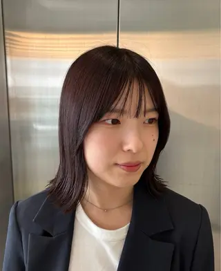 ミディアム .AIRI🌼 暖色/ぱつっとぼぶのヘアスタイル