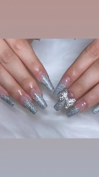 ネイル 加納 莉音のネイルデザイン